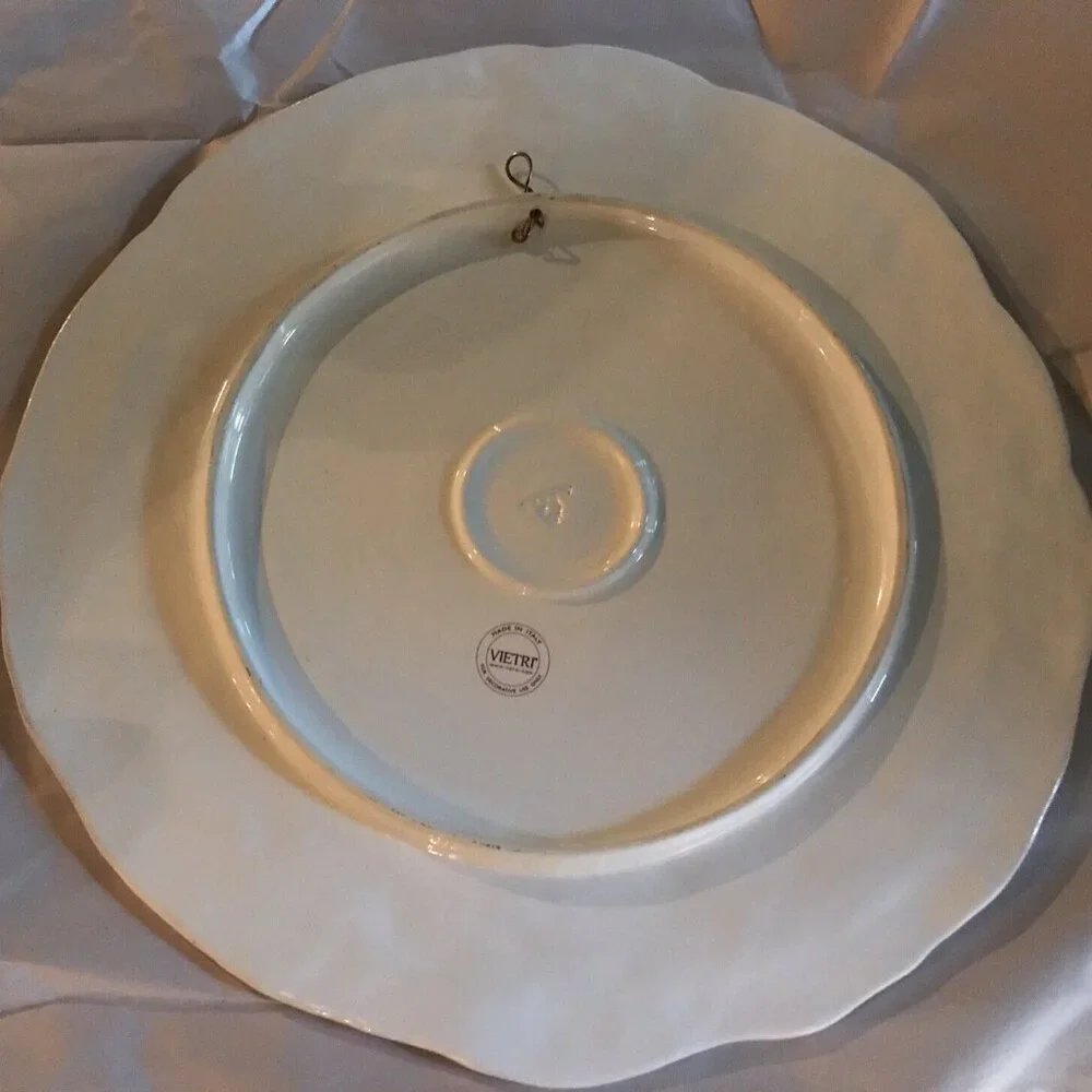 NWOT Vietri Gubbio Wall Plate